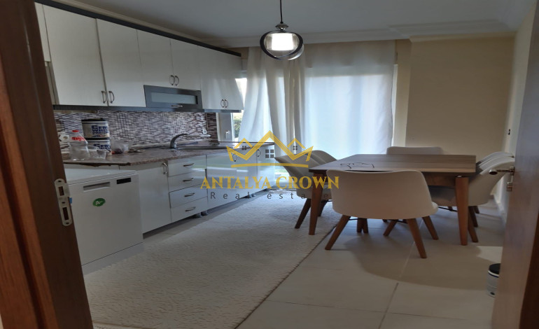 Apartment for sale in Kepez, three rooms and a hall